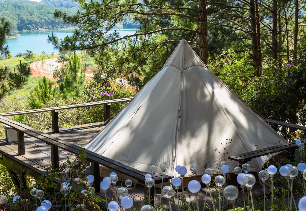 pyramid shaped tent